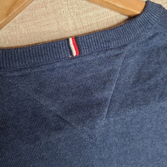 Tommy Hilfiger Crew Neck Knit Blue Sweater - Picture 7 of 11